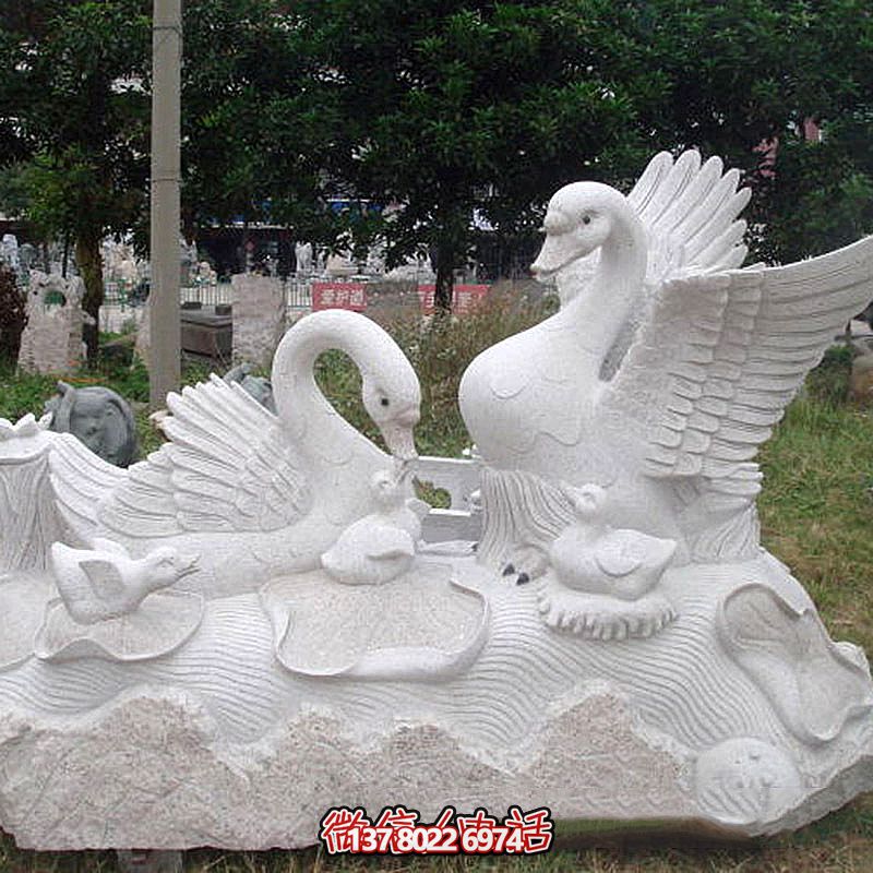 創(chuàng)意企鵝雕塑，點(diǎn)綴你的公園廣場