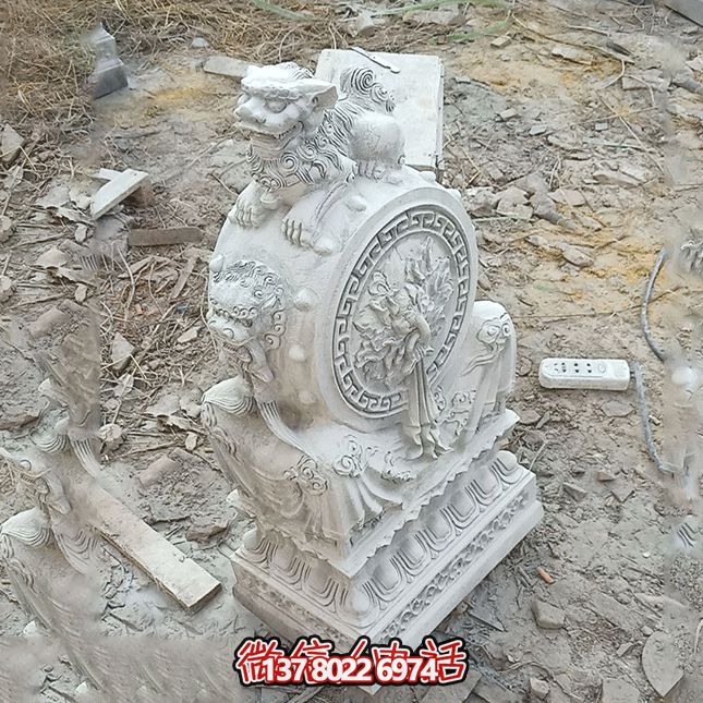 非凡的石雕獅子雕塑，點(diǎn)綴精致的庭院別墅