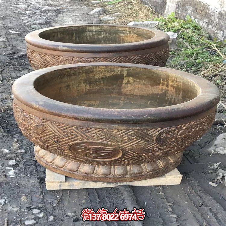 古典庭院魚缸，享受傳統(tǒng)文化的視覺盛宴