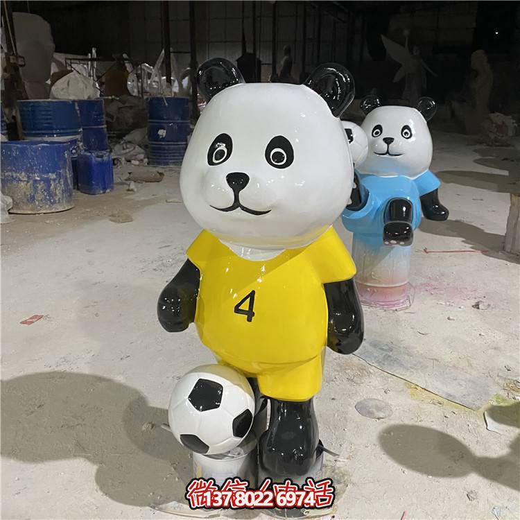 足球旅游景區(qū)，讓你玩轉(zhuǎn)卡通公仔和雕塑