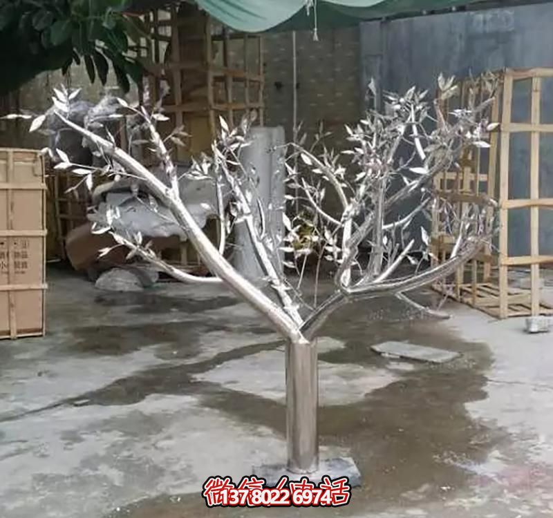 柏不銹鋼樹雕塑，點(diǎn)綴景區(qū)戶外空間