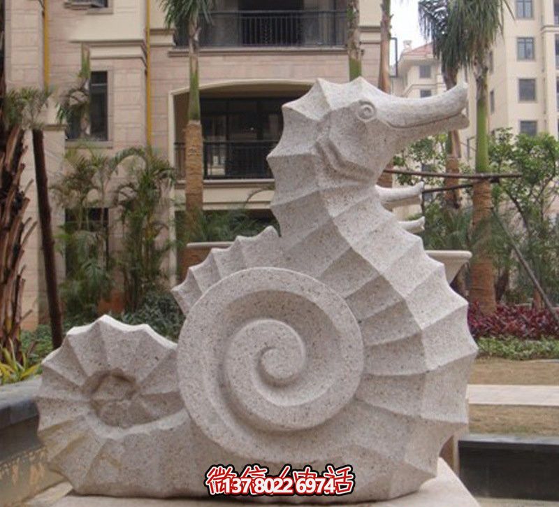 海馬創(chuàng)意石雕，點綴街道邊