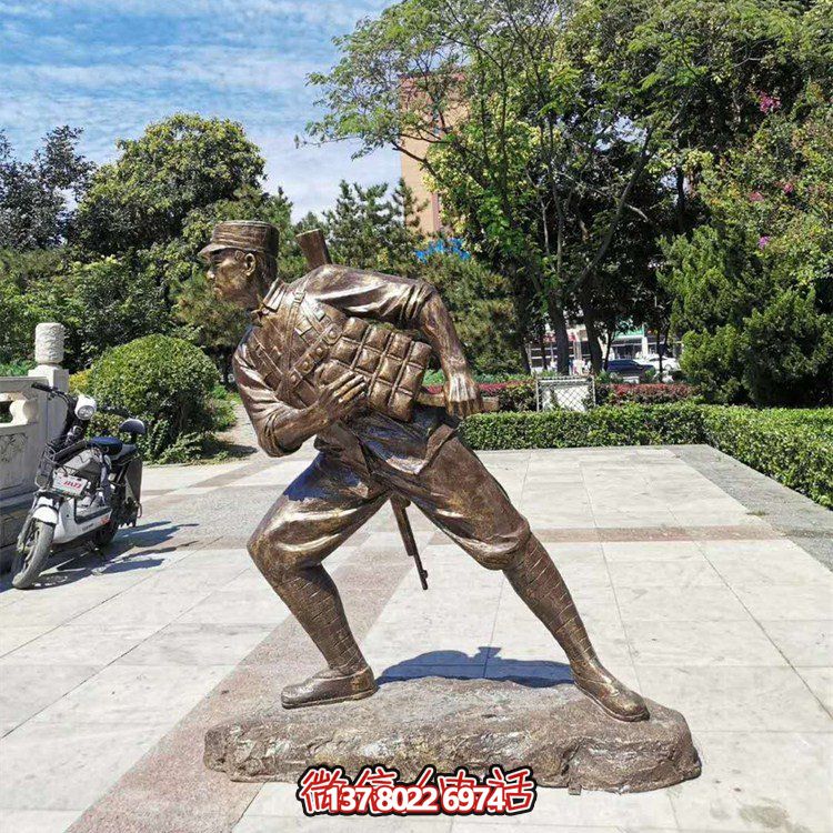 沖鋒，仿銅戰(zhàn)士雕塑——玻璃鋼的藝術(shù)之作