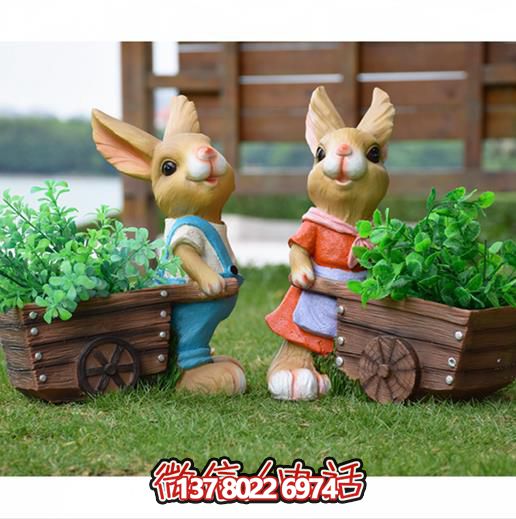 可愛兔子雕塑，點綴玻璃鋼戶外園林景觀