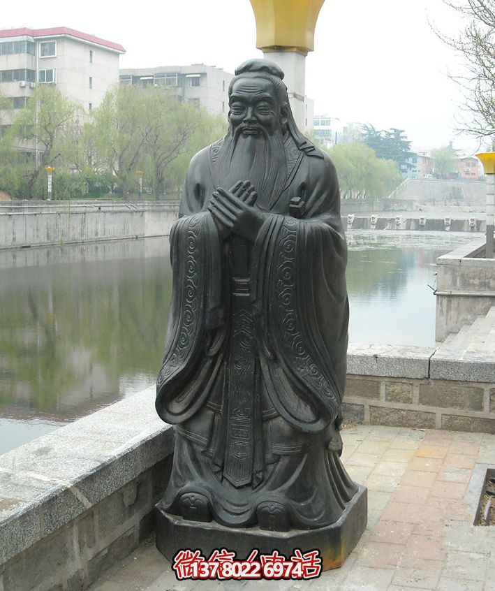 歷史名人雕塑，銅像點綴湖邊公園小區(qū)